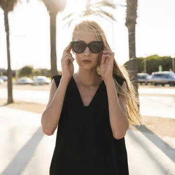 品牌联络人肖像